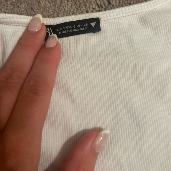 Zara white top with ruffles - Picture 2 of 2